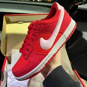 Valentines Day Dunks Low